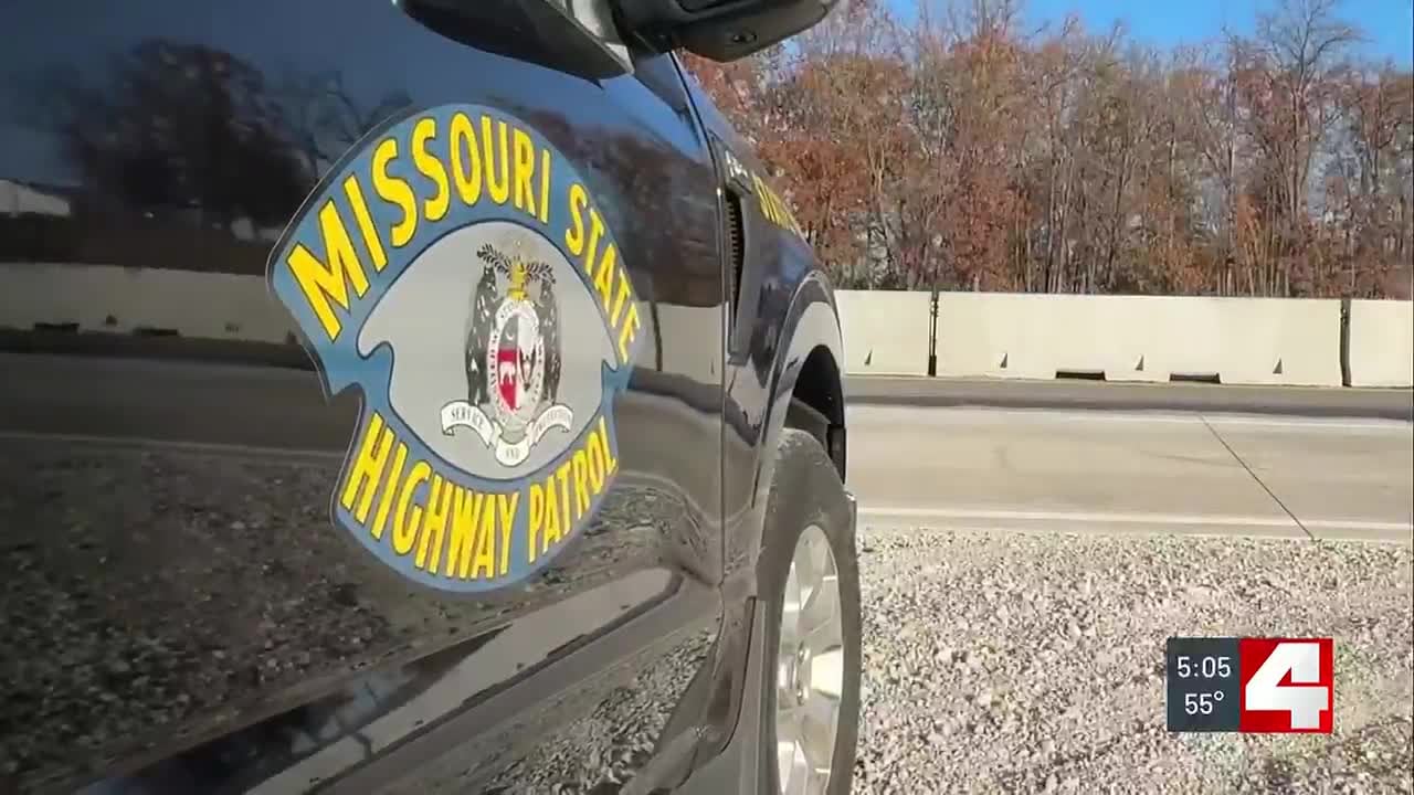 2 teens killed in crashes on St. Louis area highways days apart