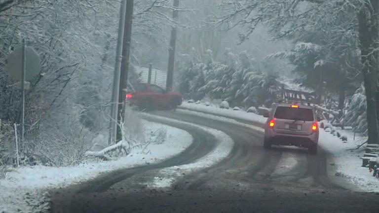 Portland issues travel advisory for snow threat