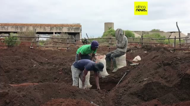 Gold rush fever grips township outside South African city of Springs