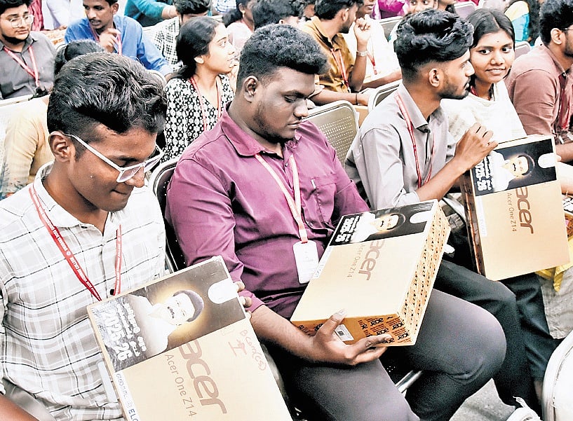 6.75 lakh students got free laptops; Rs 8,505 cr allocated to higher ...