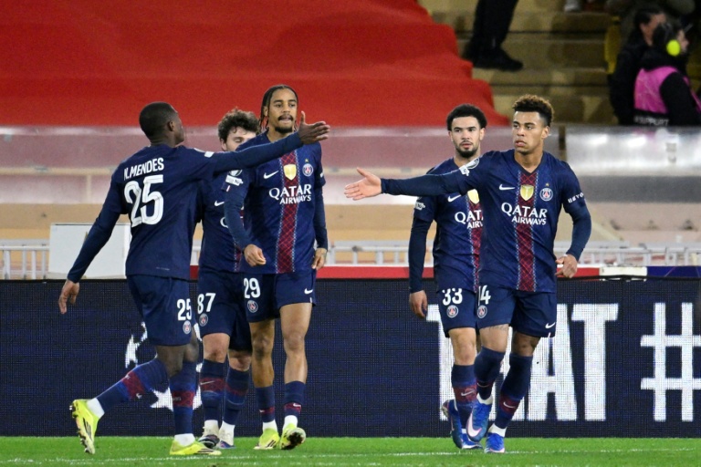 Las acusaciones de racismo ensombrecen la victoria del Real Madrid y el PSG en la Champions League