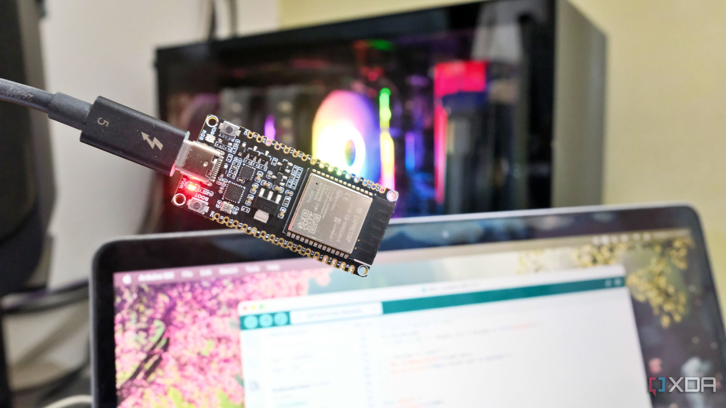 I wake my home PC from anywhere using an ESP32 and MQTT - Here’s how