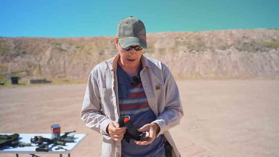 Ex-CIA officer says most shooters forget this one thing