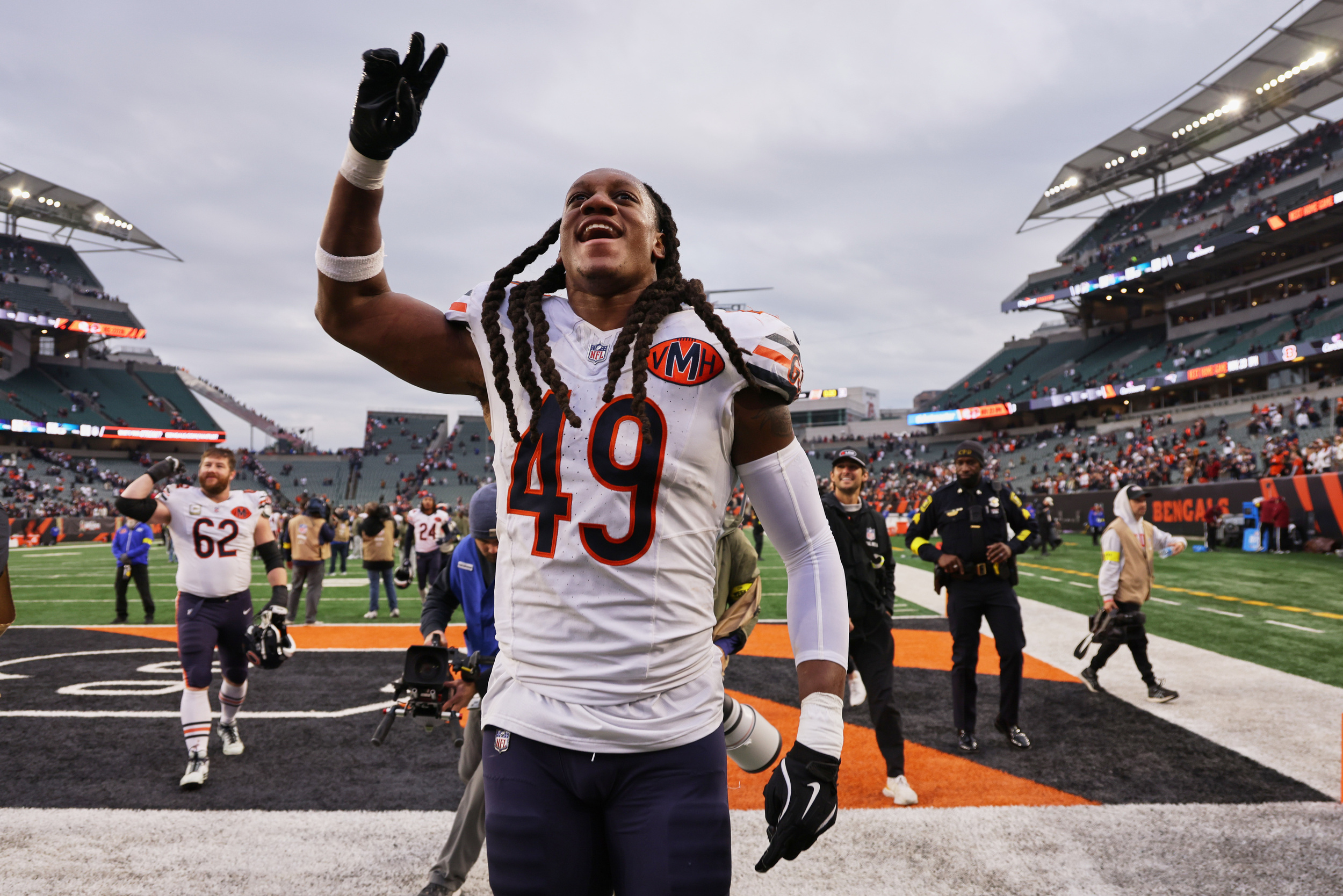 Bears LB Tremaine Edmunds, TE Cole Kmet could be cap casualties