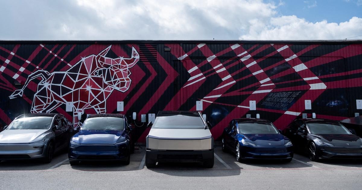 Tesla acelera su apuesta por los robotaxis sin conductor y prepara el ...