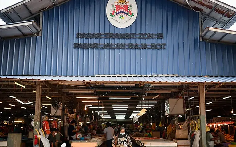 34 traders want relocation to Raja Bot market complex deferred