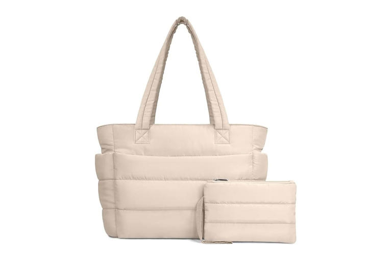 Seasoned travelers are swapping carry-ons for this roomy and ...