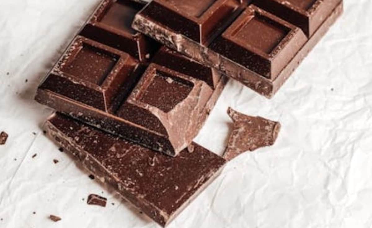 Can antioxidants in dark chocolate reduce heart and liver disease risk ...