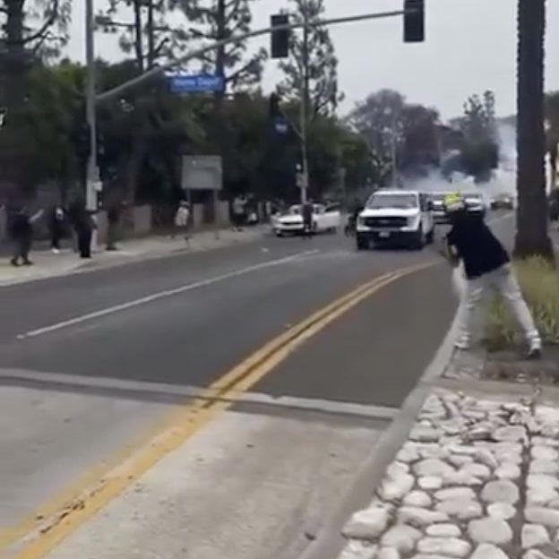 Brute who was on FBI’s most wanted list for hurling cinderblock at ICE ...