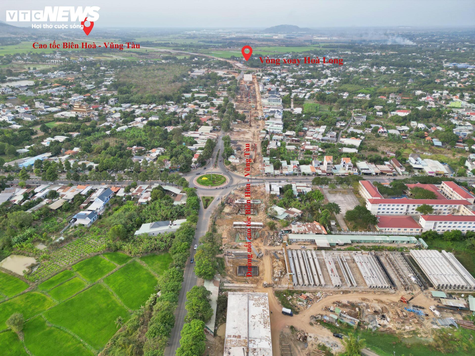 Diện mạo tuyến đường 13.900 tỷ đồng nối cao tốc ở TP.HCM sau 1 năm thi công