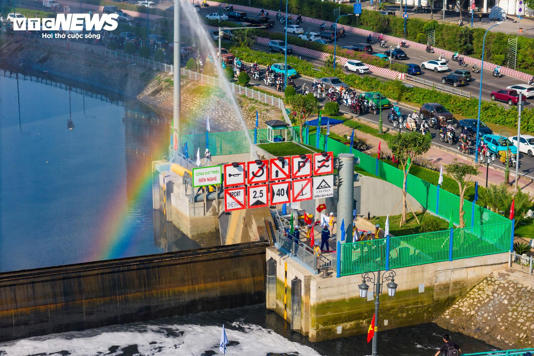 Bên trong cống ngăn triều của dự án 10.000 tỷ ở TP.HCM - 10