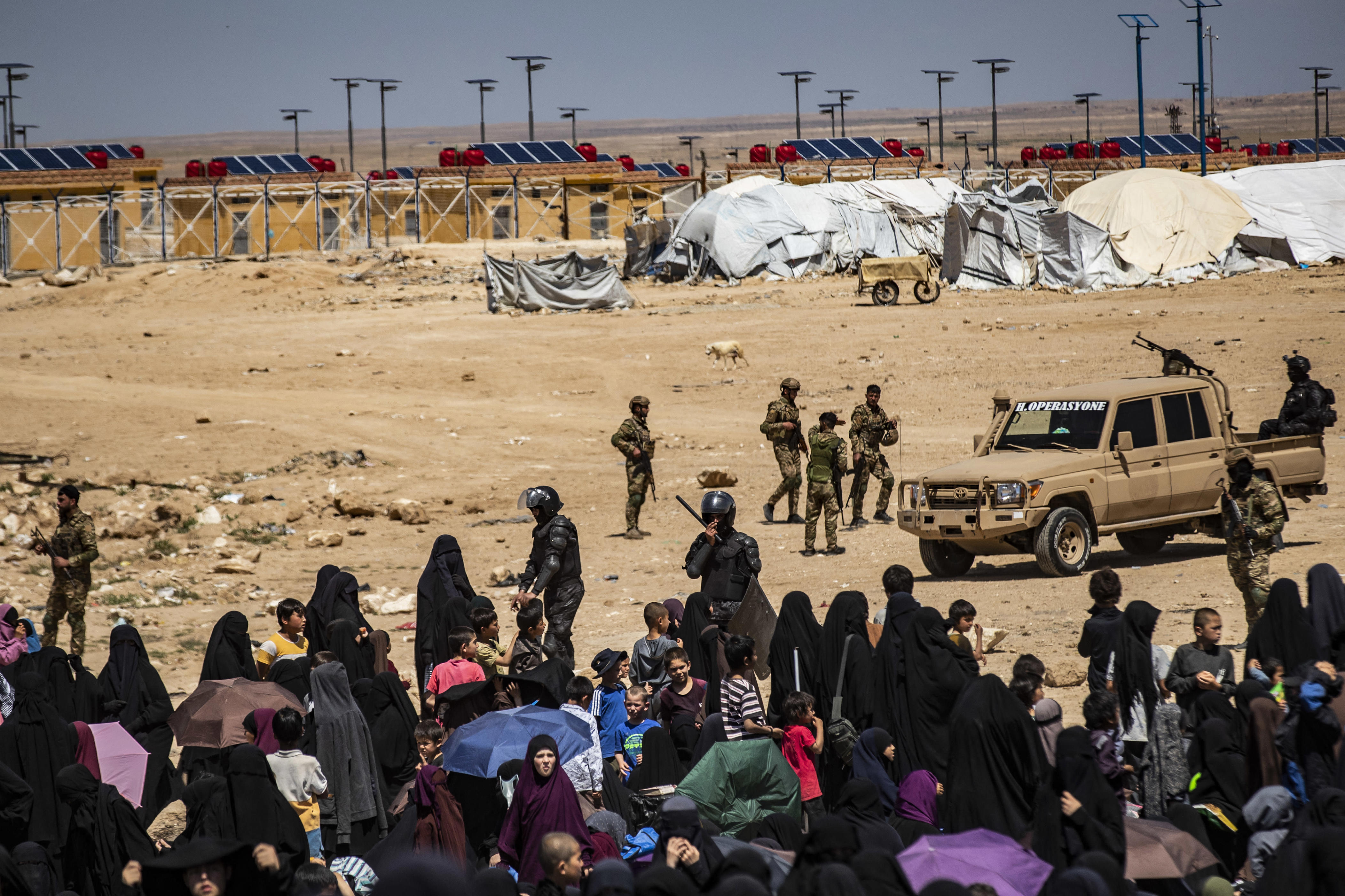 Australia to temporarily ban citizen held in a Syrian camp from ...