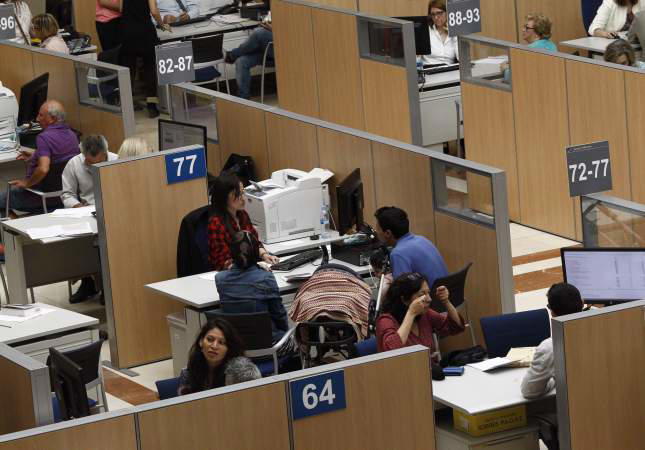 Hacienda ofrece deducciones de hasta 1.200 euros a las madres por cada ...