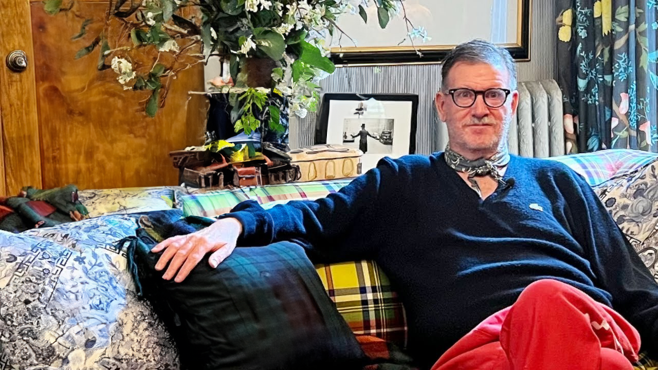 Inside a NYC stylist’s chic apartment