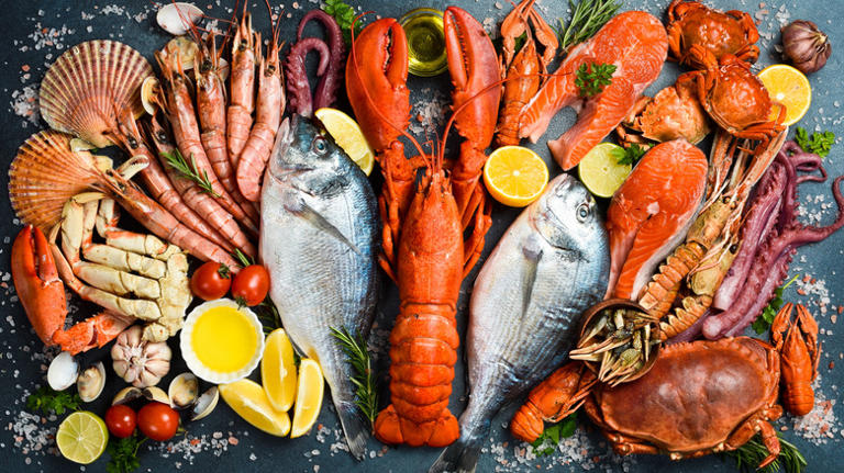 Seafood lovers can't get enough of these giant Florida platters covered ...