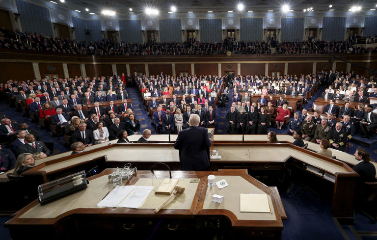 Trump touts economy, immigration policies in State of the Union address
