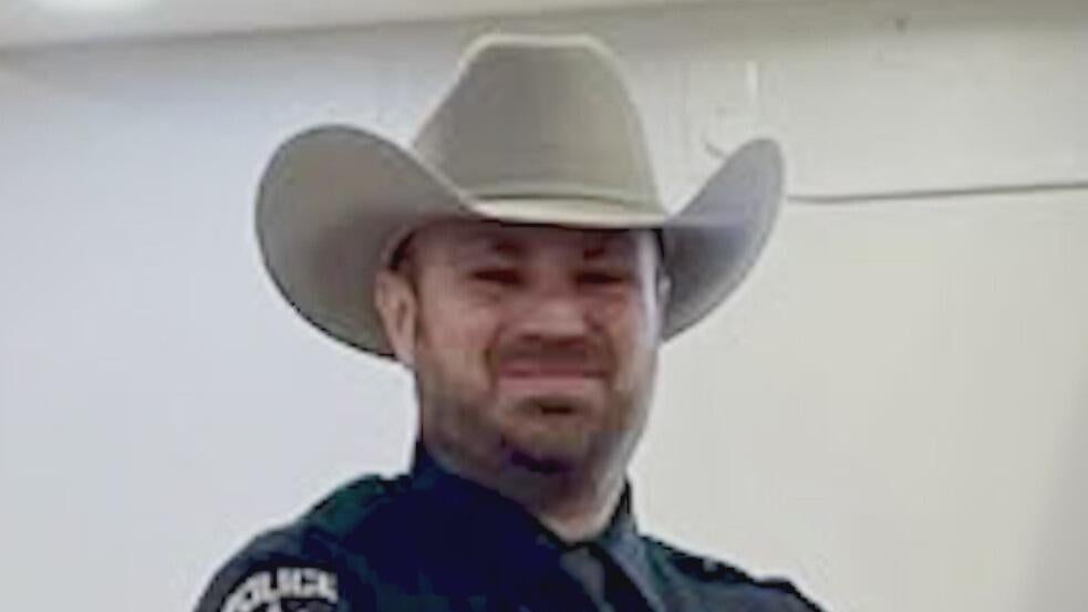 Alvarado police Lt. shot at North Texas ICE facility testifies in trial