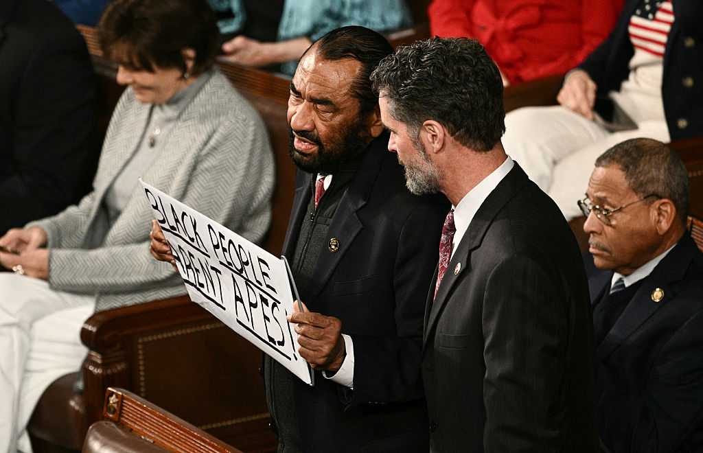Video: US Rep. Al Green is escorted out of President Trump's State of ...