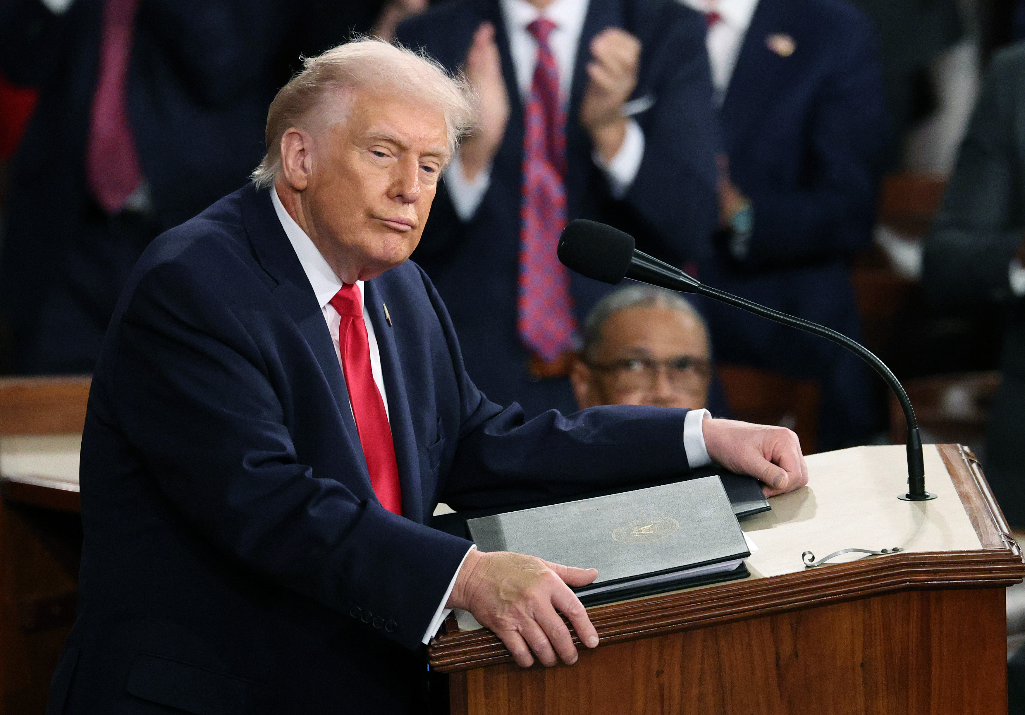 Trump touts economy, immigration policies in State of the Union address