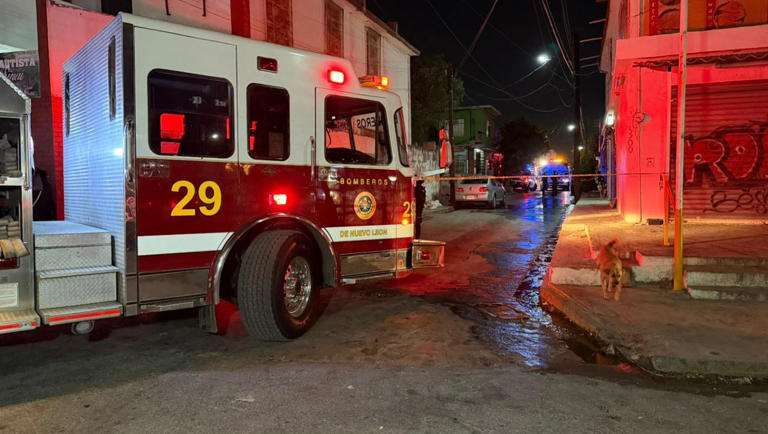 Mujer muere tras fuerte incendio en vivienda en Monterrey