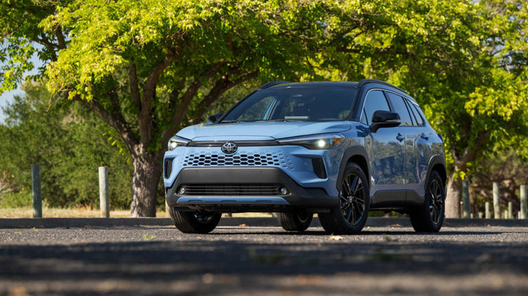 This SUV gets the best gas mileage for 2026