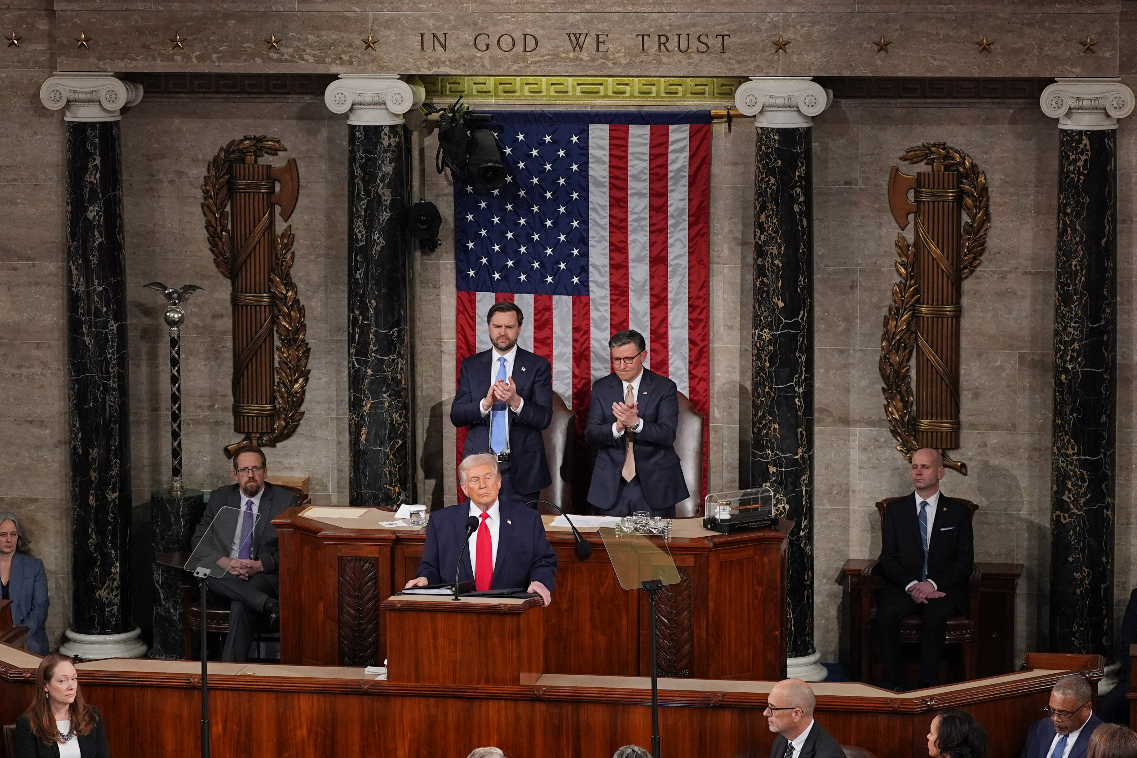 Trump touts economy, immigration policies in State of the Union address