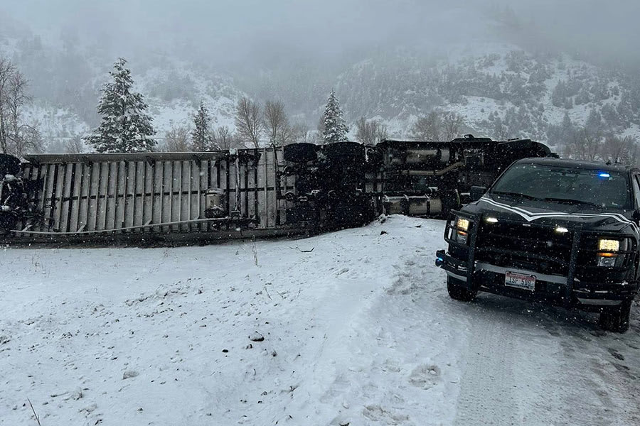 US-26 blocked after semitruck overturns near Wyoming border<br>