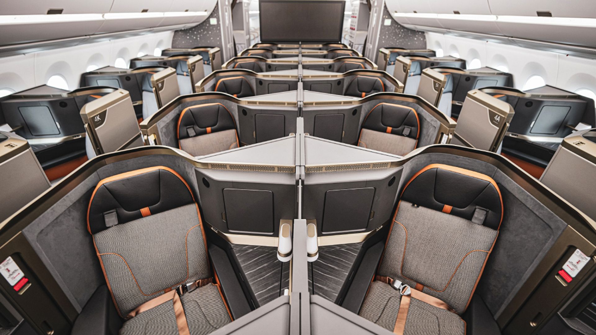 5 airlines with the world’s widest business class seats in 2026