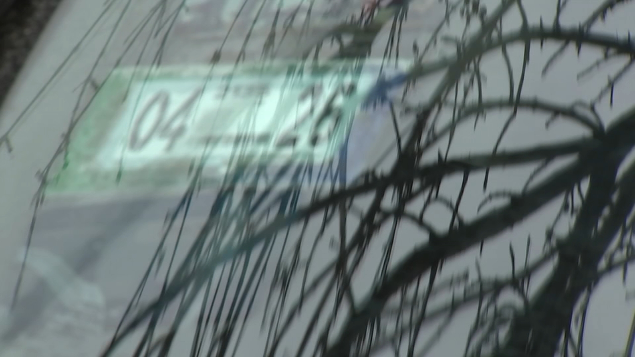 City of Chicago overcharged residents for city stickers, other parking ...