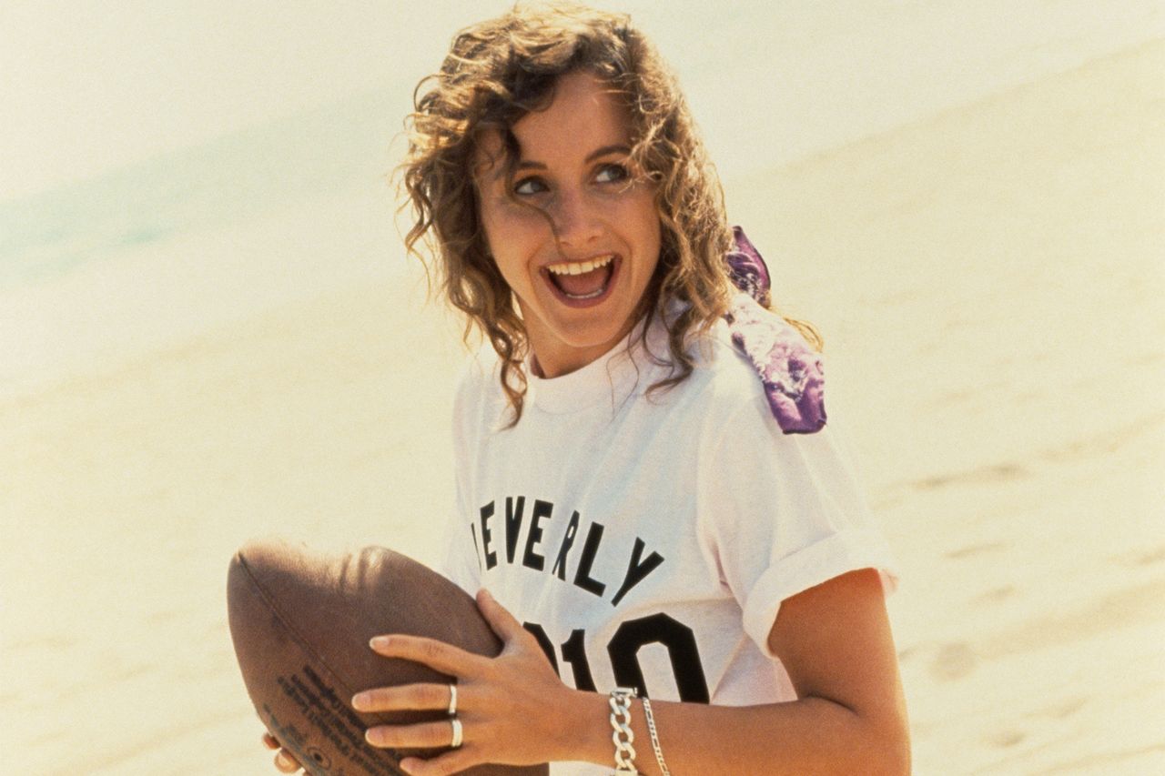 90210 alum Gabrielle Carteris details 'disfiguring' injury she suffered ...
