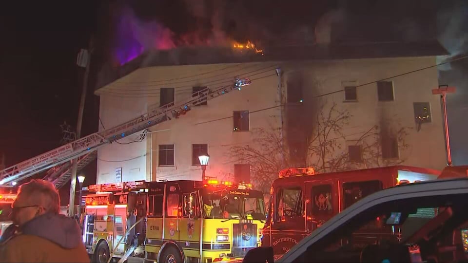 Crews battle apartment fire in Millvale