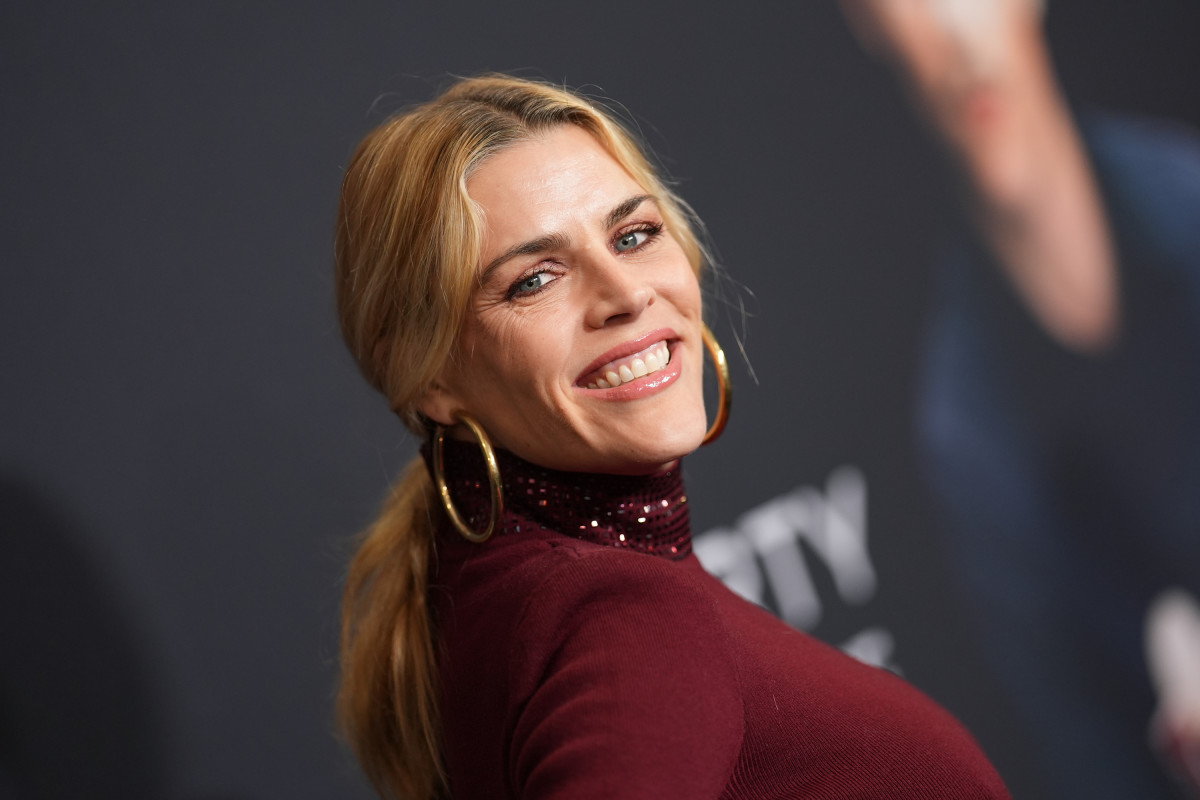 Busy Philipps to star in CBS' 'Cupertino,' a legal drama about tech giants