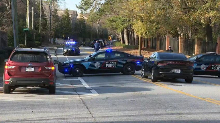 Man shot, hospitalized after lunging at officers with knife in Buckhead