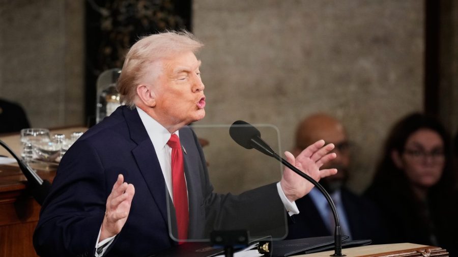 Live updates: Trump delivers record-setting State of the Union speech