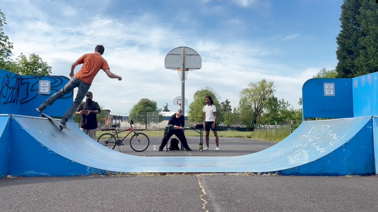 Skate Park à Doigts – 6 Pièces De Rampe + 3 Planches + 12 Boutons – ABS – Cadeau Créatif Enfant – Montable/Démontable