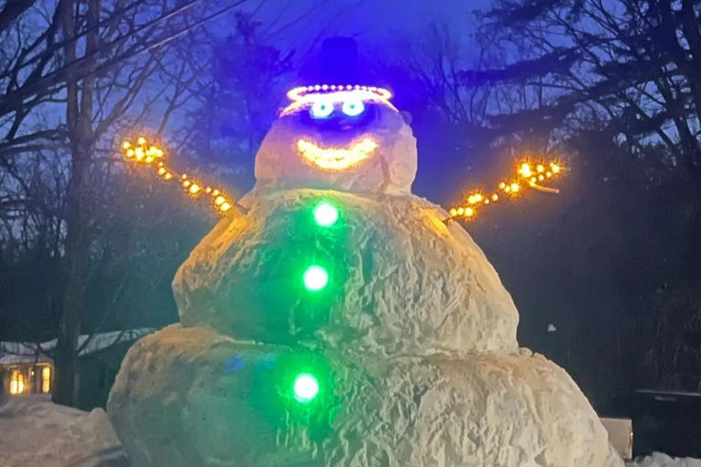Massachusetts family’s hulking snowman grows to 23-feet tall after ...