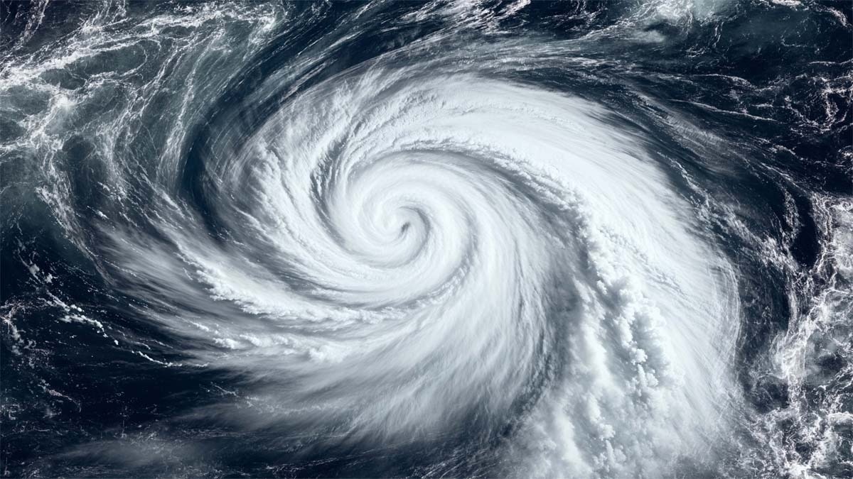 Watch: Cyclone in Indian Ocean intensifies into category 5. Should we ...