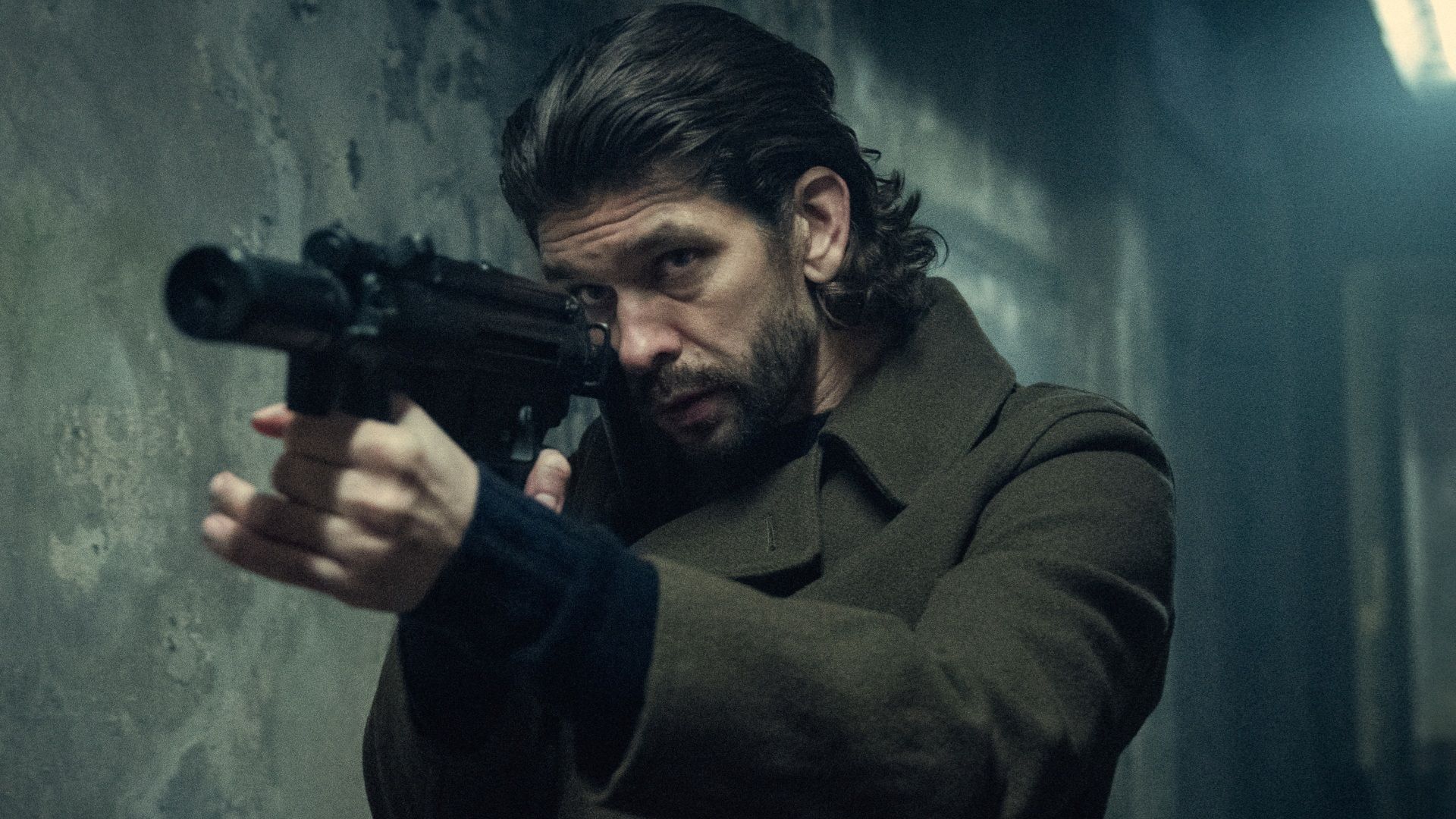 netflix-s-top-18-thriller-shows-ranked