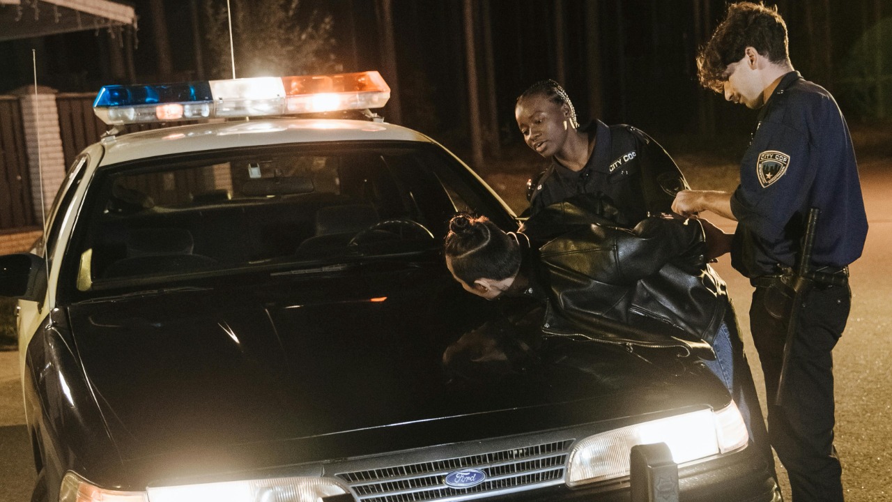 Suspected car thief arrested after LA River chase with hood up<br><br>