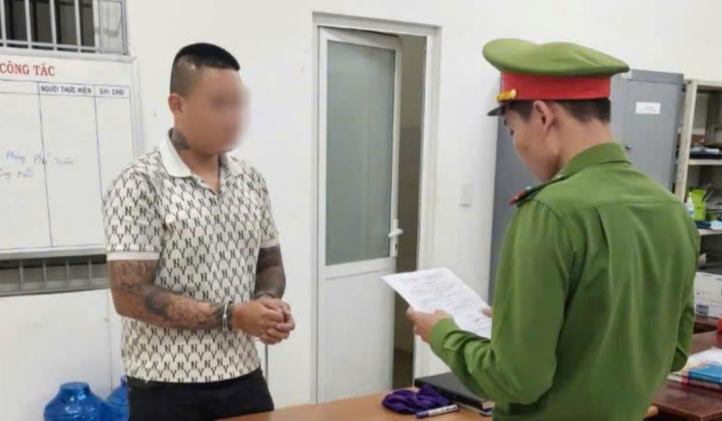 Tạm giữ người đàn ông bị tố nhiều lần đưa nữ sinh vào nhà nghỉ làm chuyện người lớn