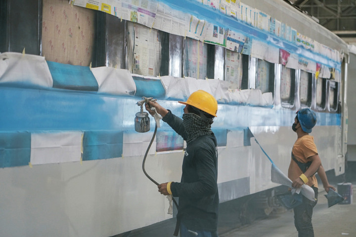 Kereta Ekonomi Rakyat Siap Layani Mudik 2026, Kapasitas 93 Kursi Per Kereta