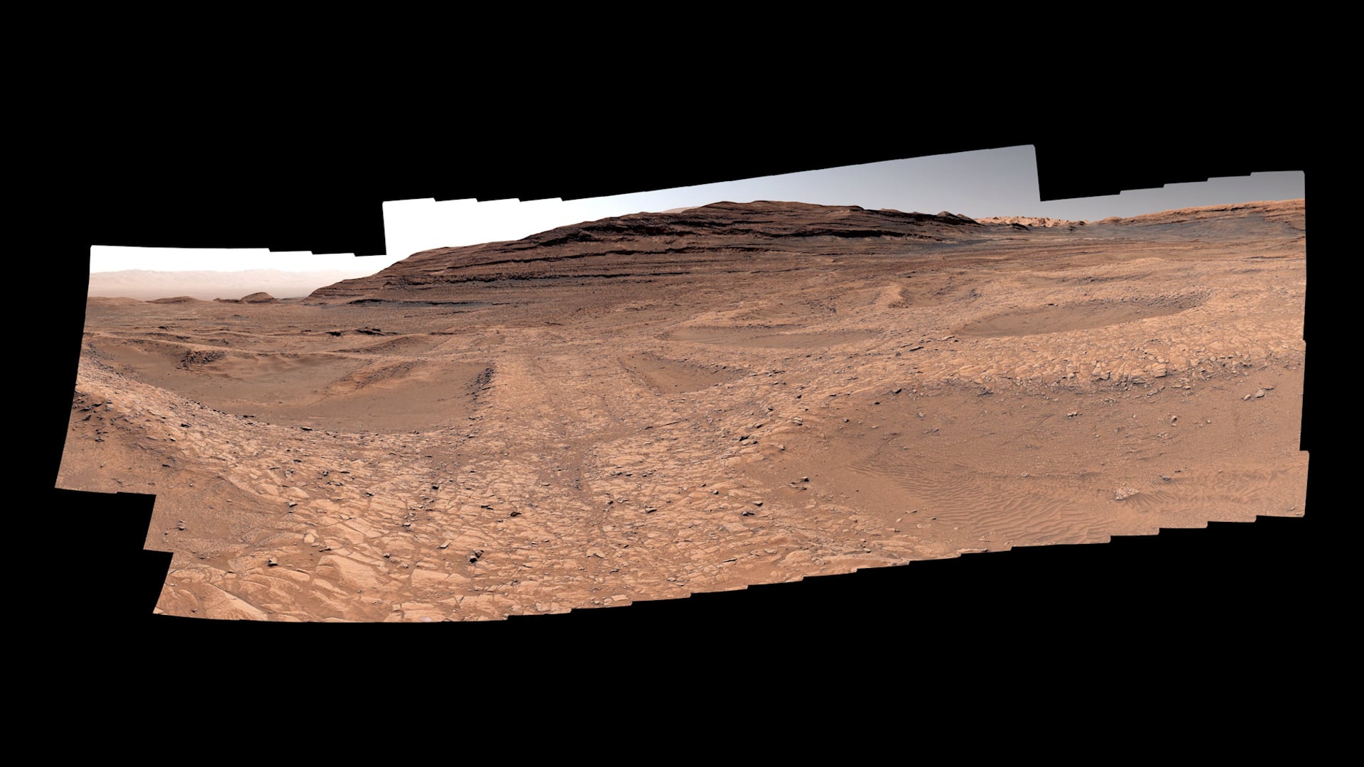 NASA rover spots bizarre landscape on Mars