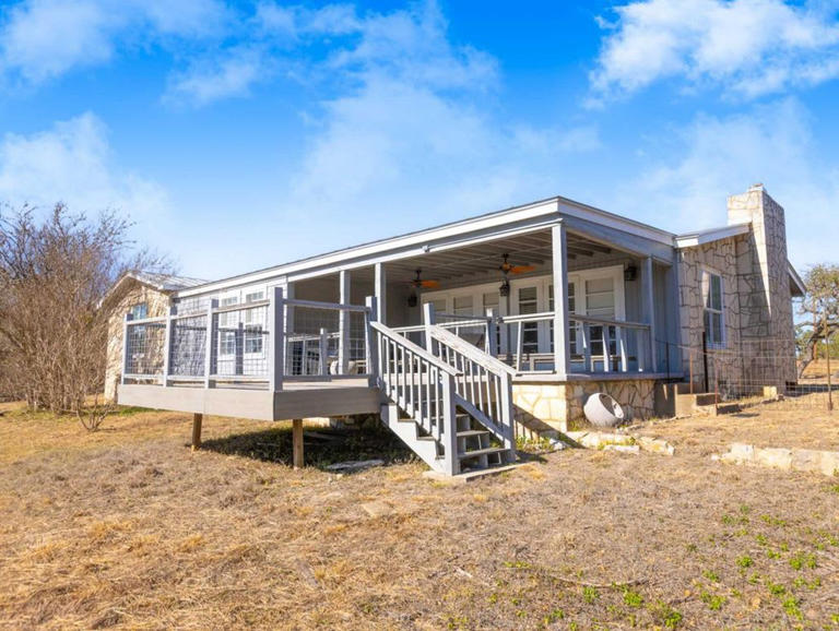 675-acre Hill Country ranch where George Strait rehearsed lists for $19.5M