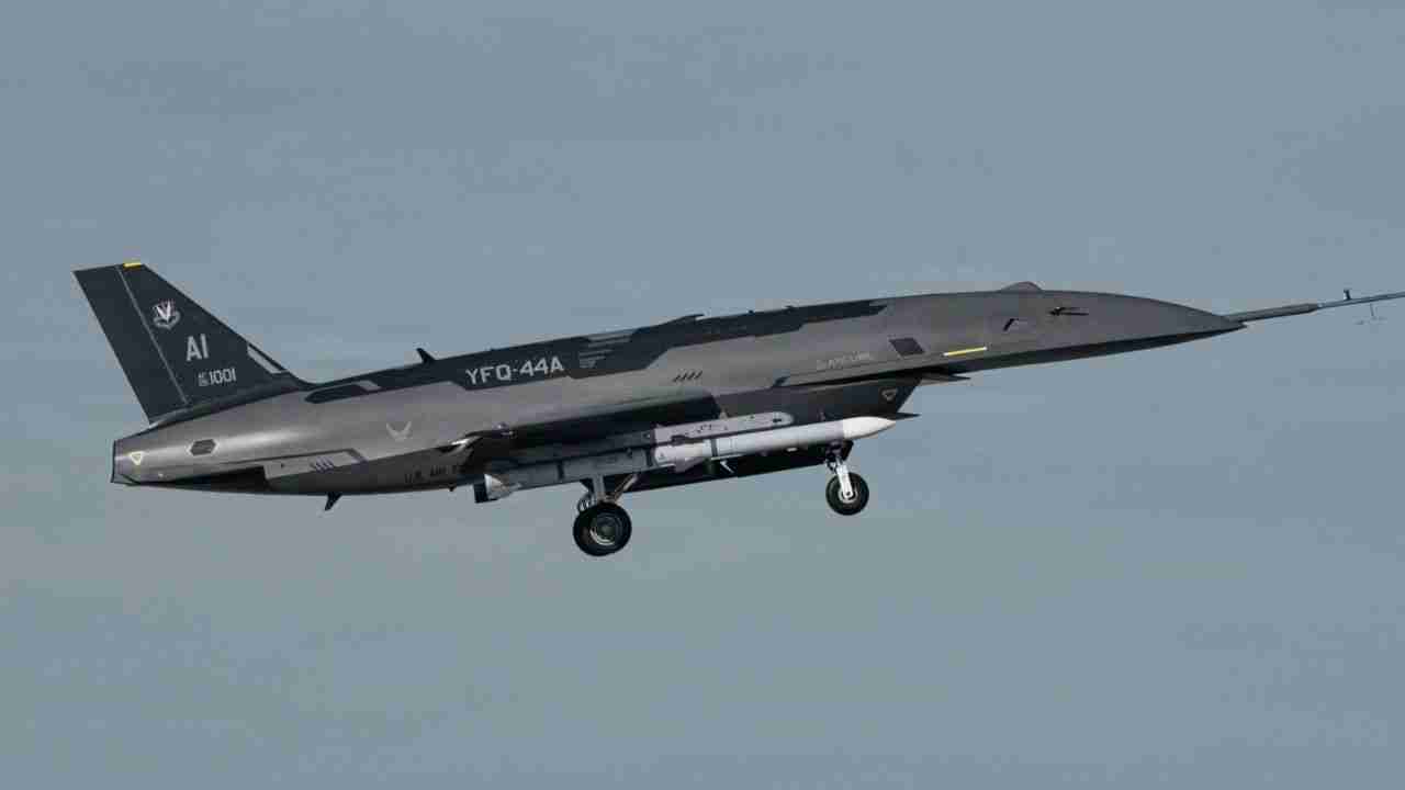 YFQ-44A Fury drone demonstrates air-to-air capability with AMRAAM missile