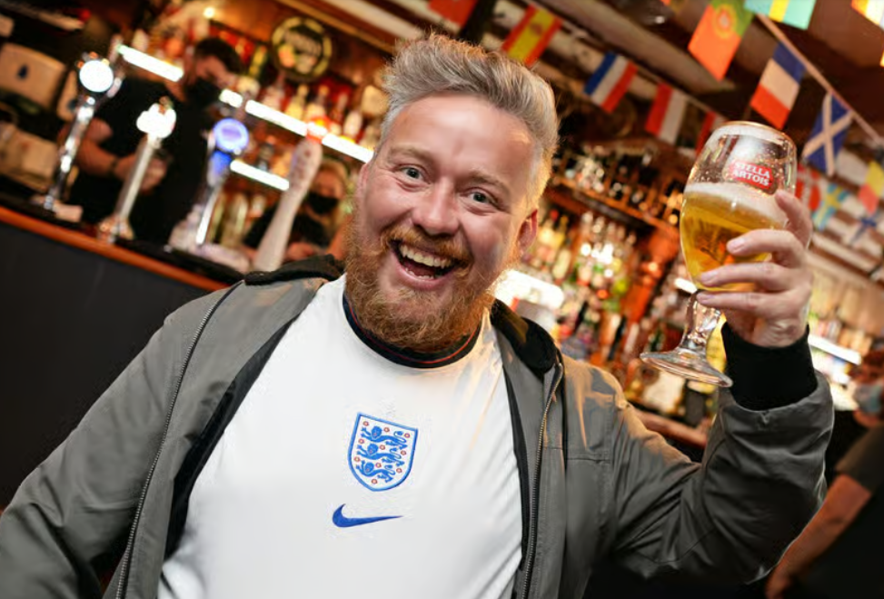 Doncaster named one of cheapest places in UK to watch football in the pub