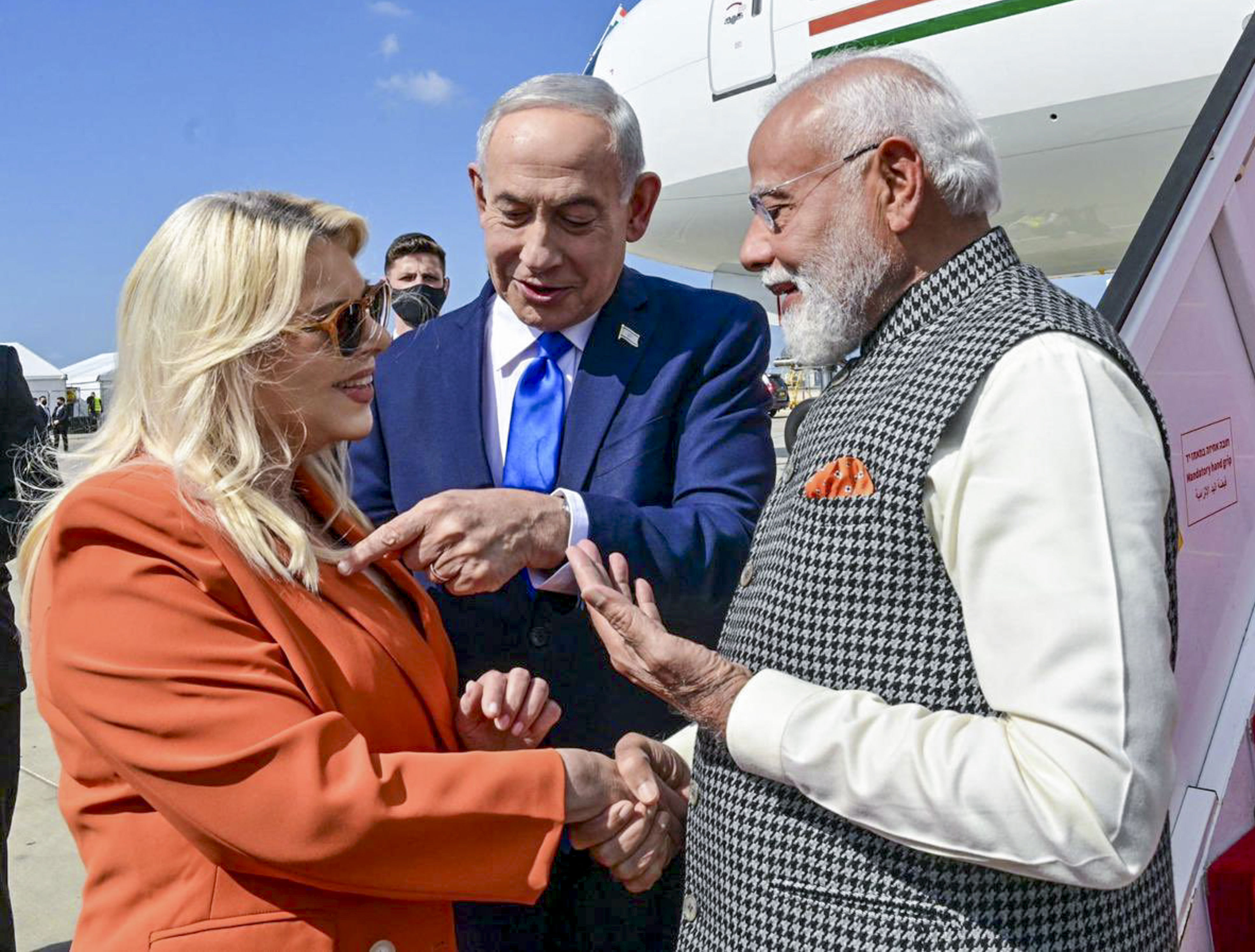 'Welcome, my friend': Netanyahu receives PM Modi at airport in show of ...