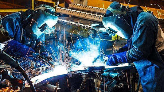 Cerró un gigante metalúrgico tras 20 liderando el sector y despidió a todos sus operarios