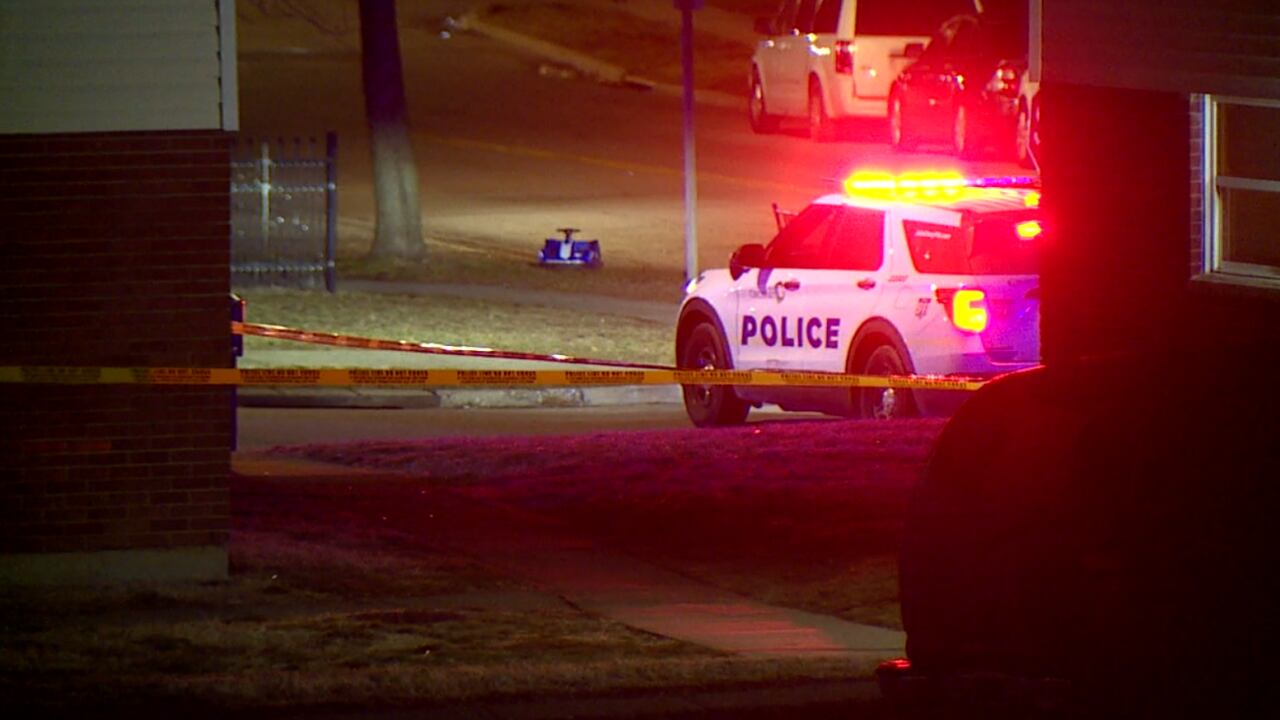 2 killed in shooting at Ohio apartment complex