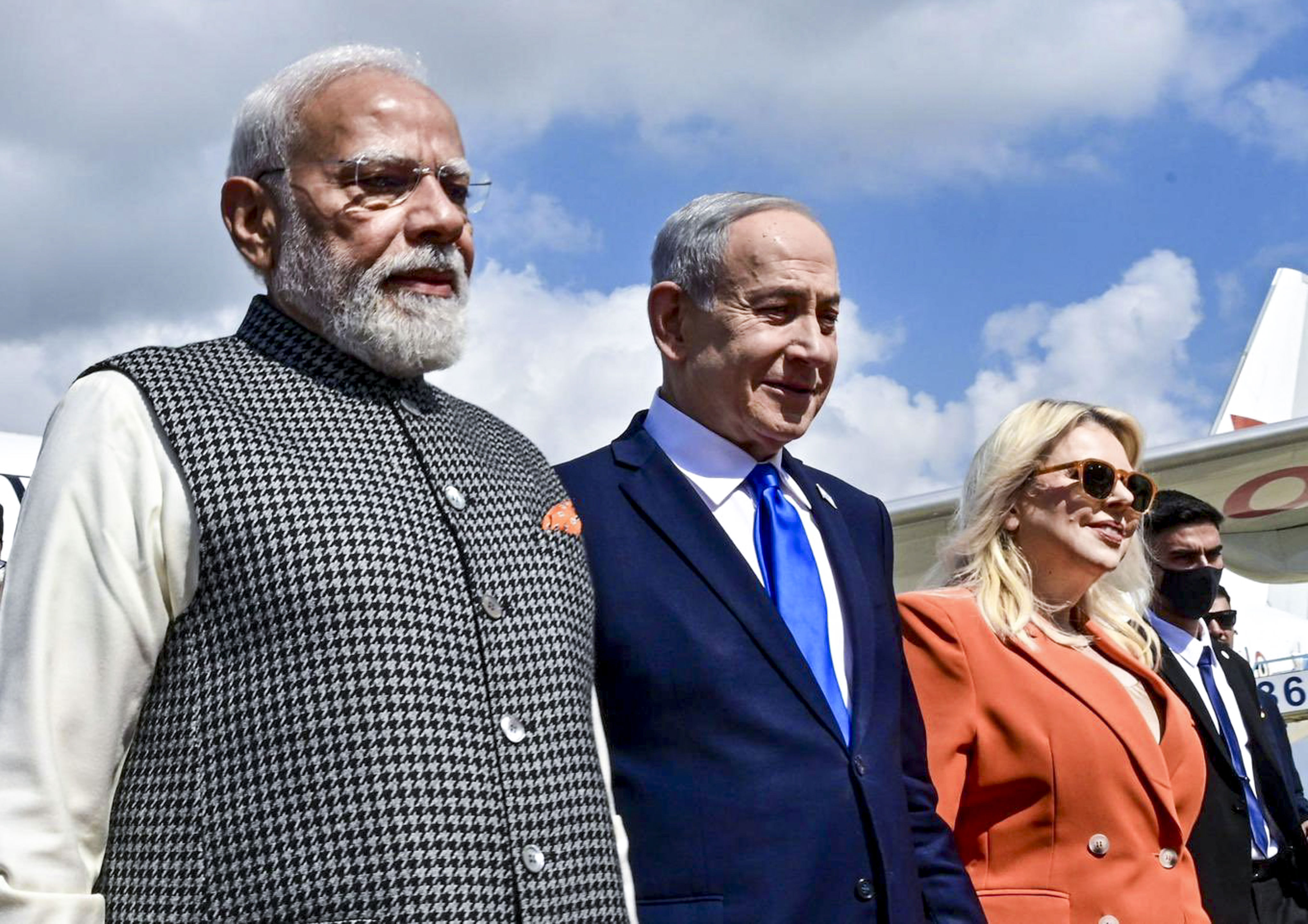 'Welcome, my friend': Netanyahu receives PM Modi at airport in show of ...