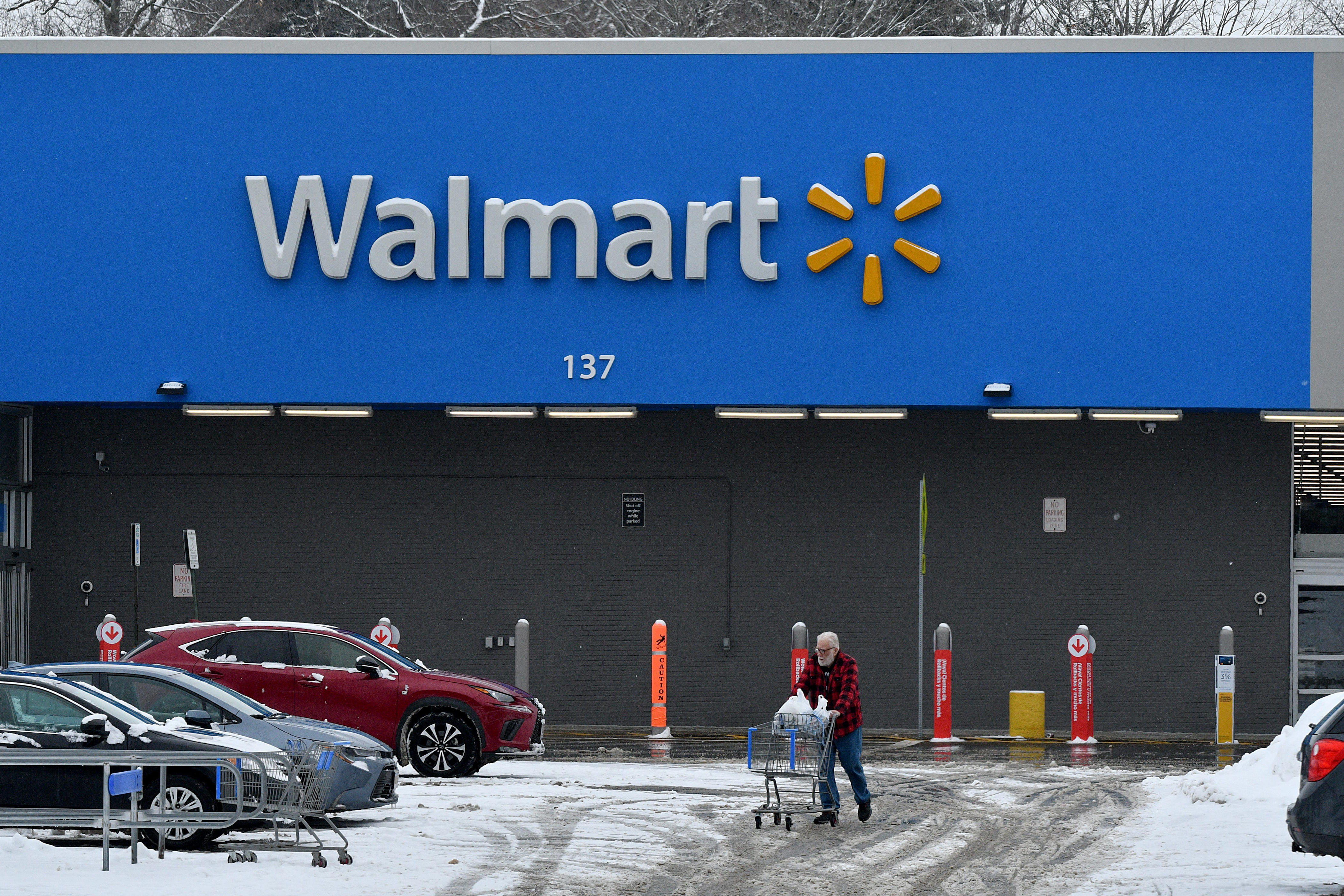 Walmart settles $100M delivery tip case. How much Michigan will get